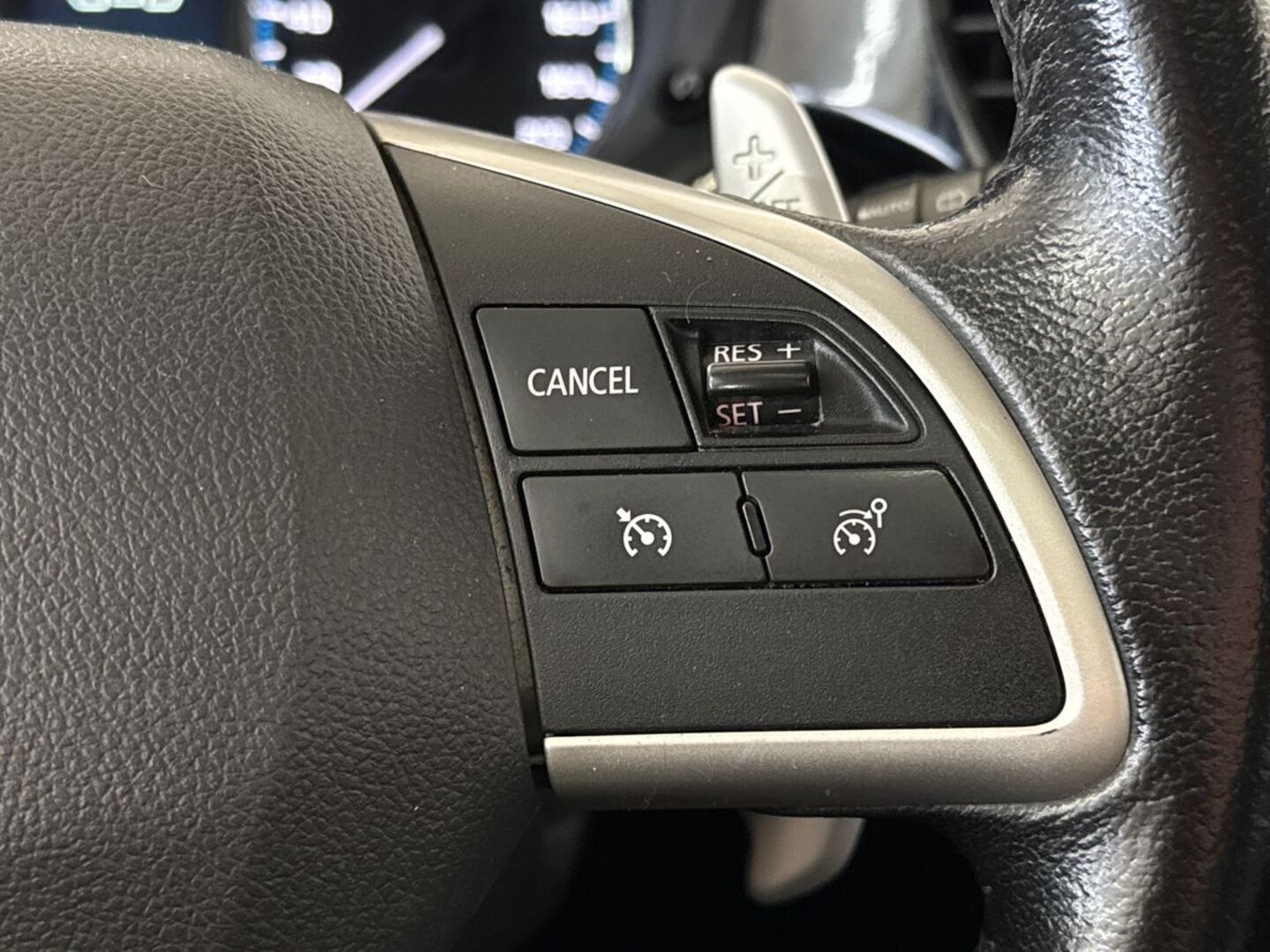 MITSUBISHI Outlander PHEV 14