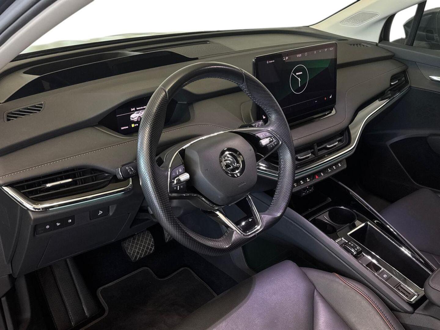 SKODA Enyaq 7