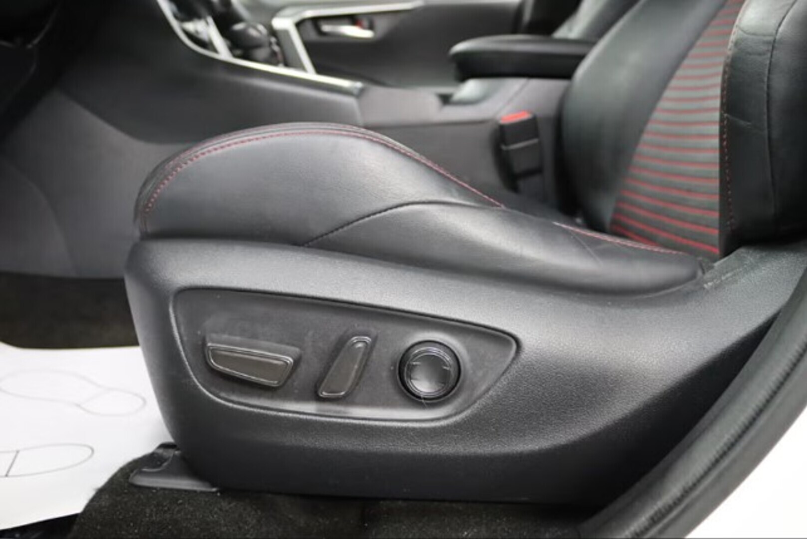 TOYOTA RAV4 Plug-in 2021