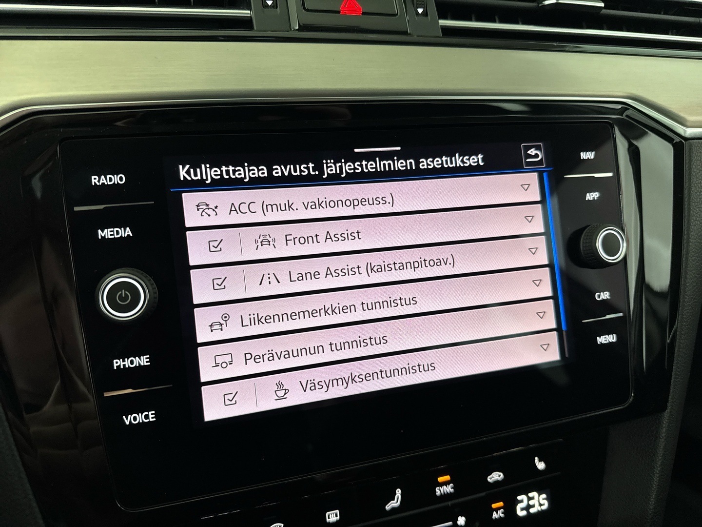 VOLKSWAGEN Passat 2021