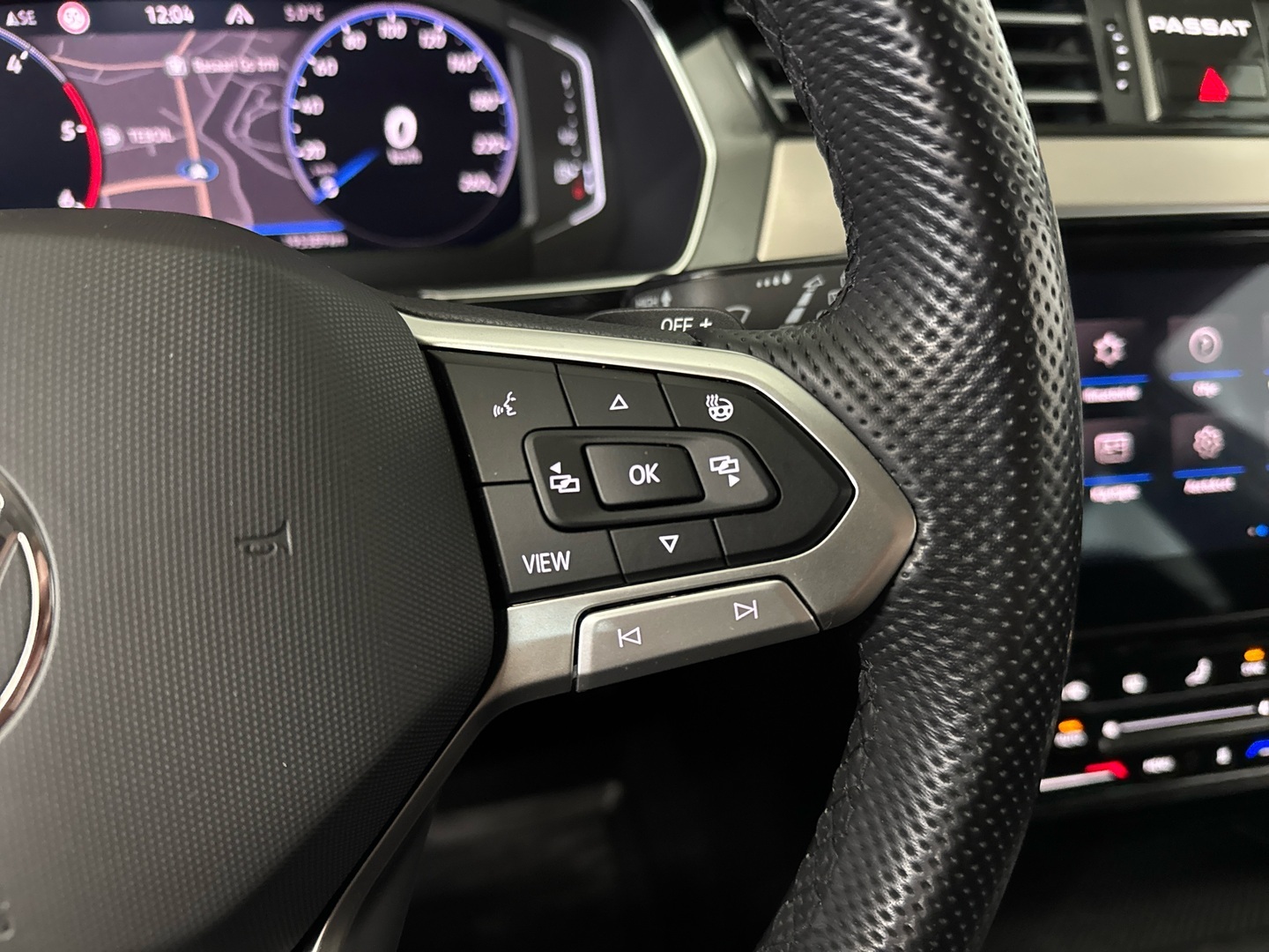 VOLKSWAGEN Passat 2021