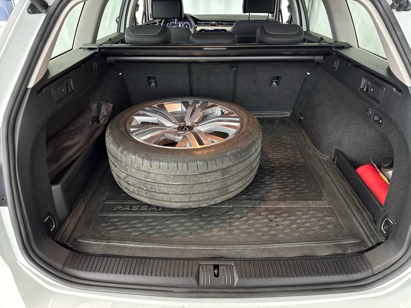 VOLKSWAGEN Passat 2021