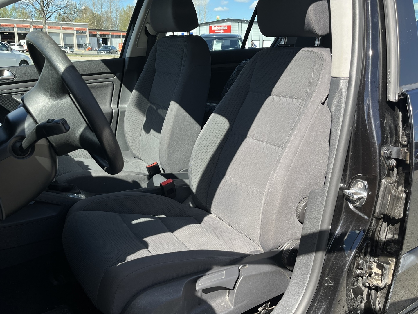 VOLKSWAGEN Golf 2006