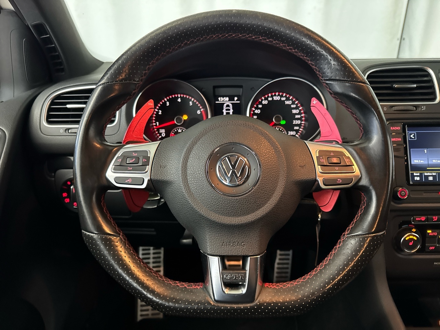 VOLKSWAGEN Golf 2011