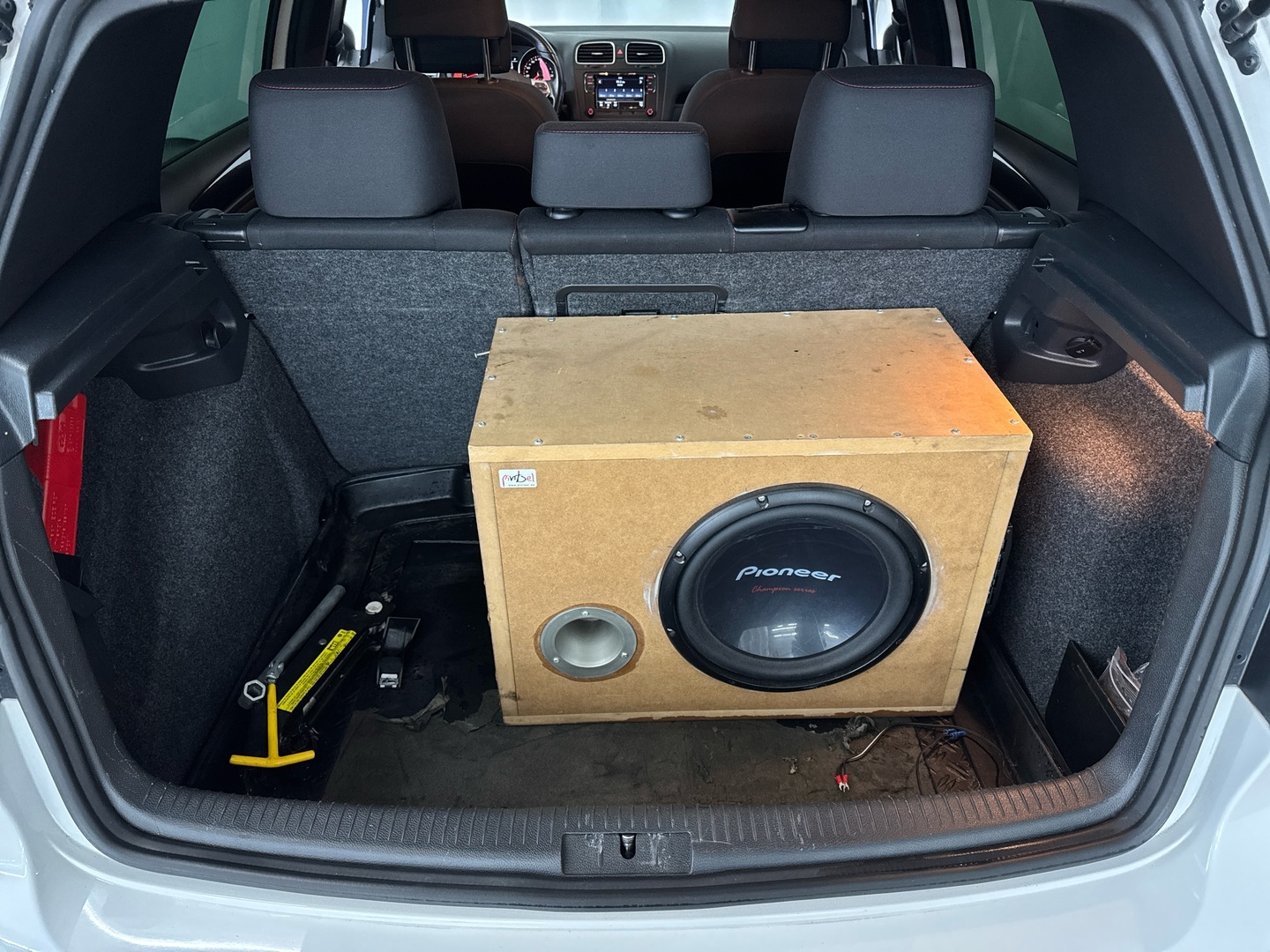 VOLKSWAGEN Golf 2011