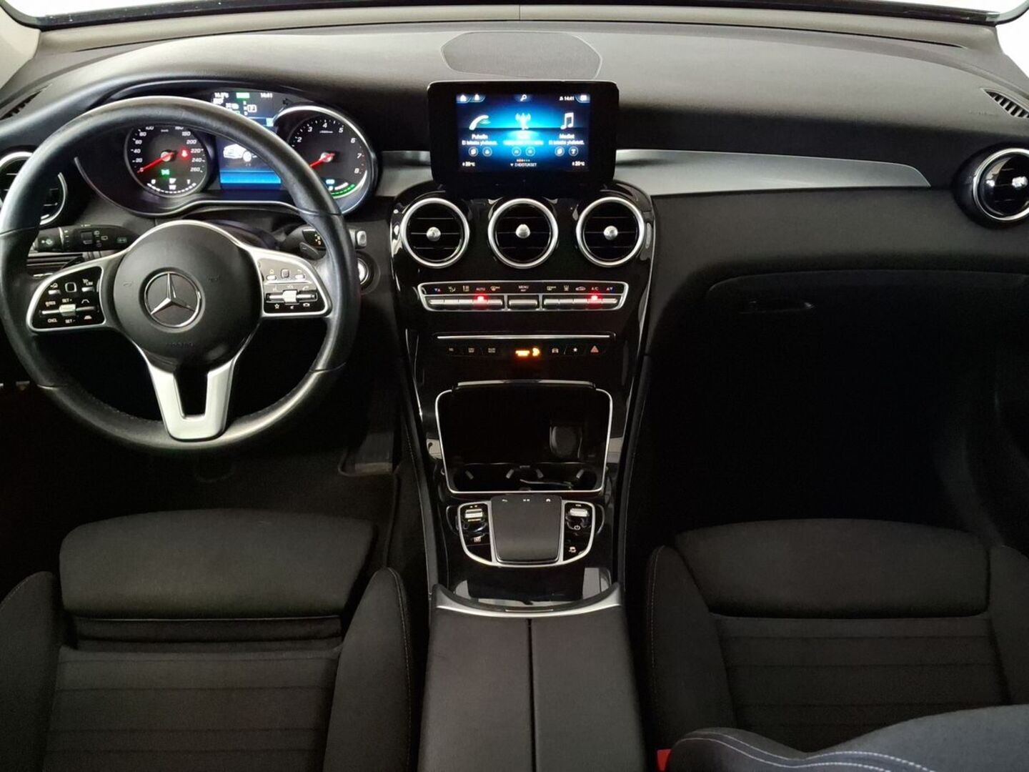 MERCEDES-BENZ GLC 2020