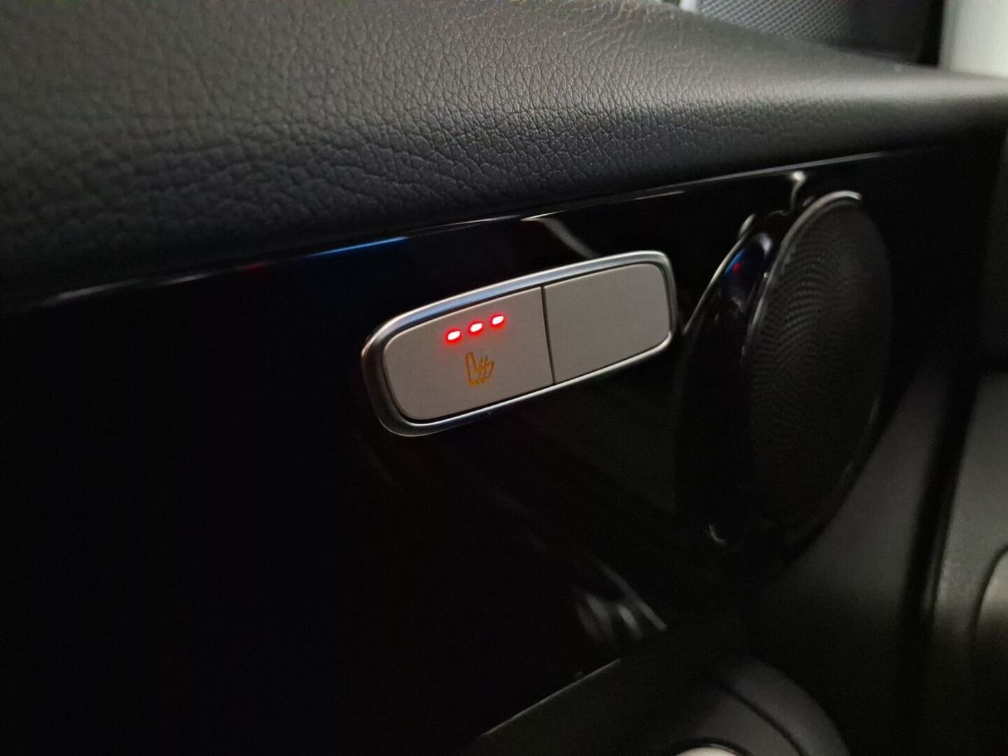 MERCEDES-BENZ GLC 2020