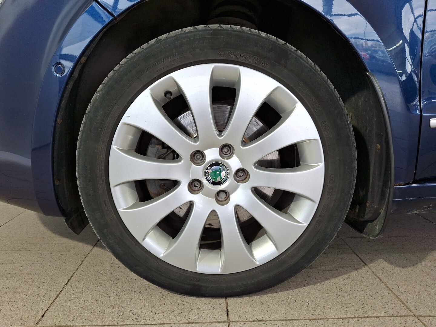 SKODA Superb 2009