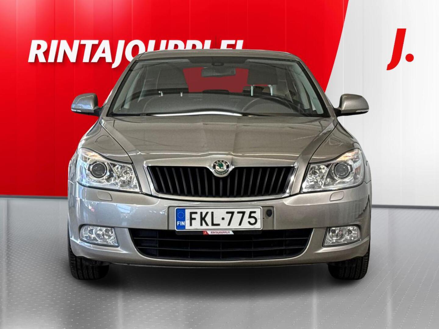 SKODA Octavia 2012