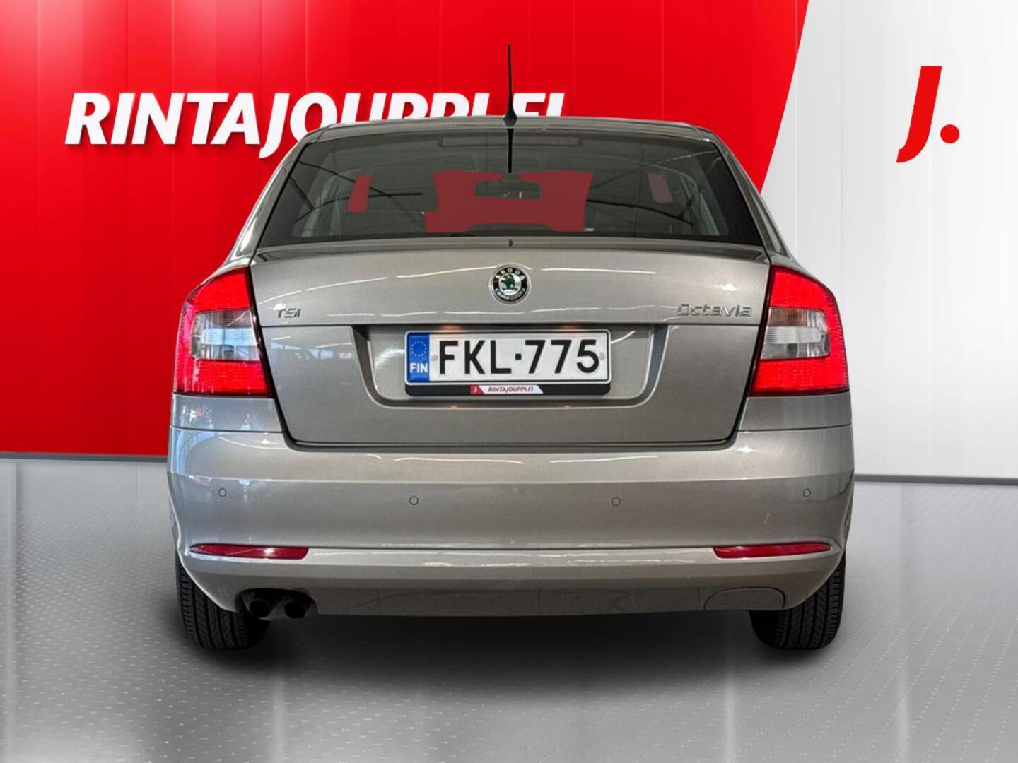 SKODA Octavia 2012