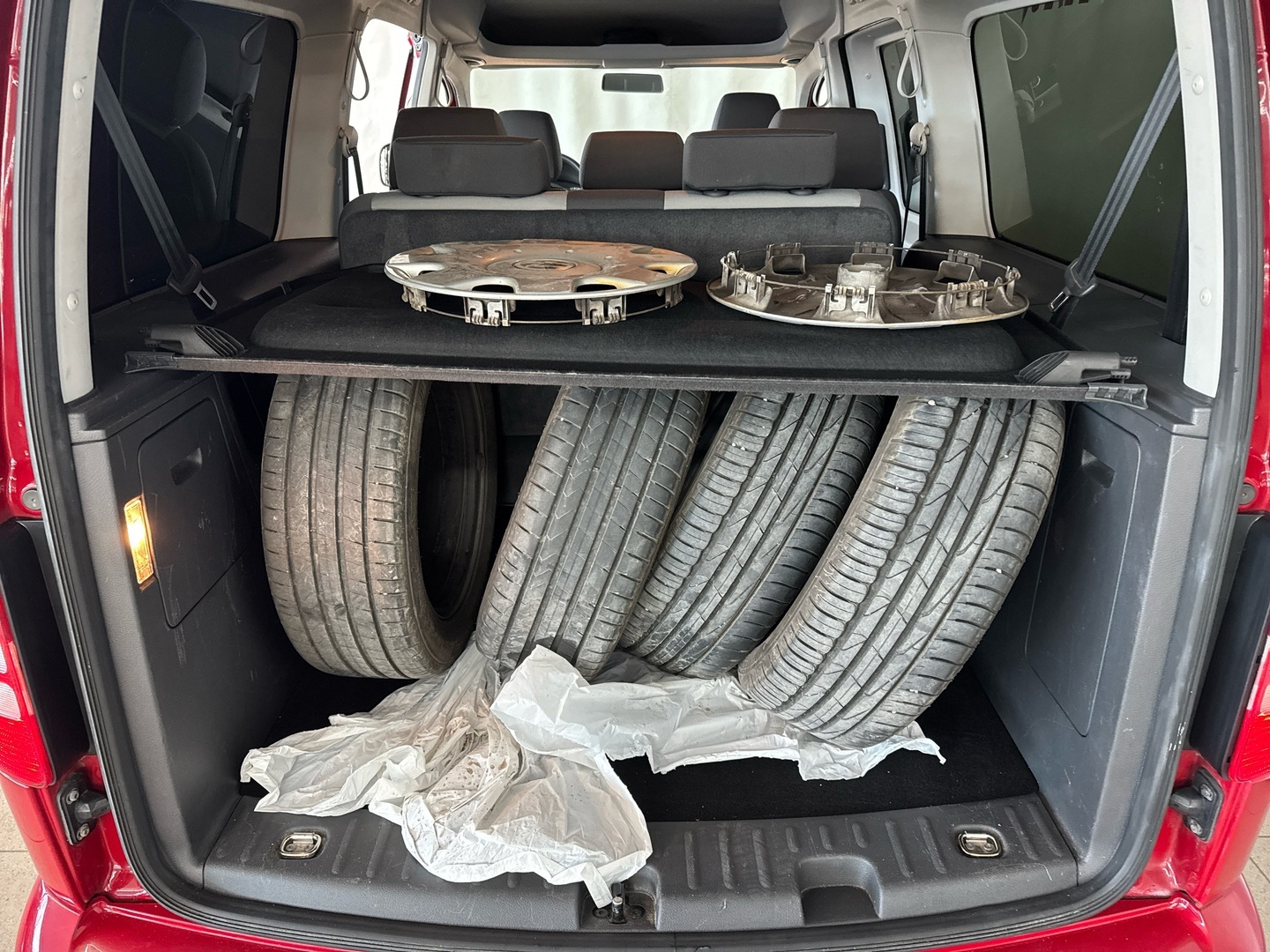 VOLKSWAGEN Caddy Maxi 2013