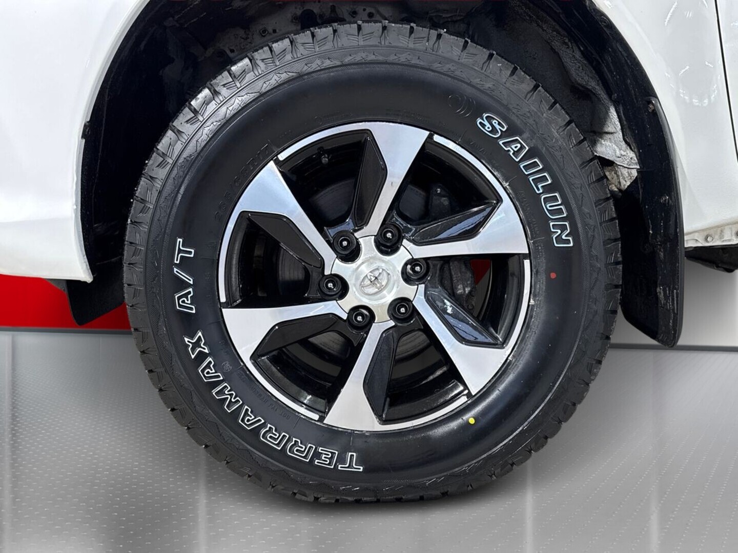 TOYOTA Hilux 13