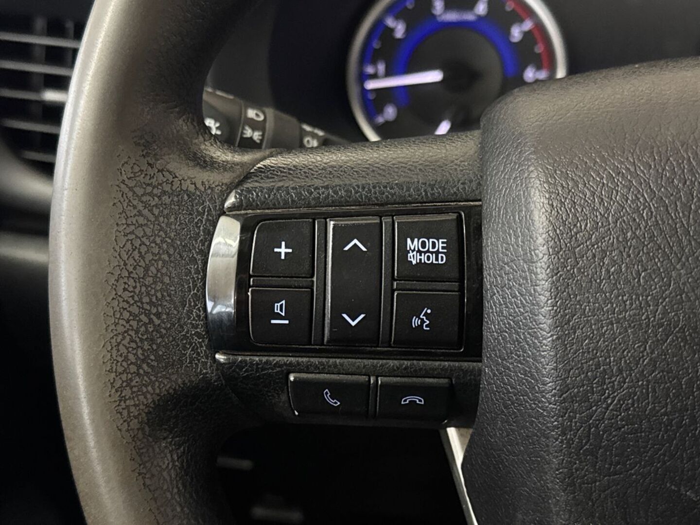 TOYOTA Hilux 17