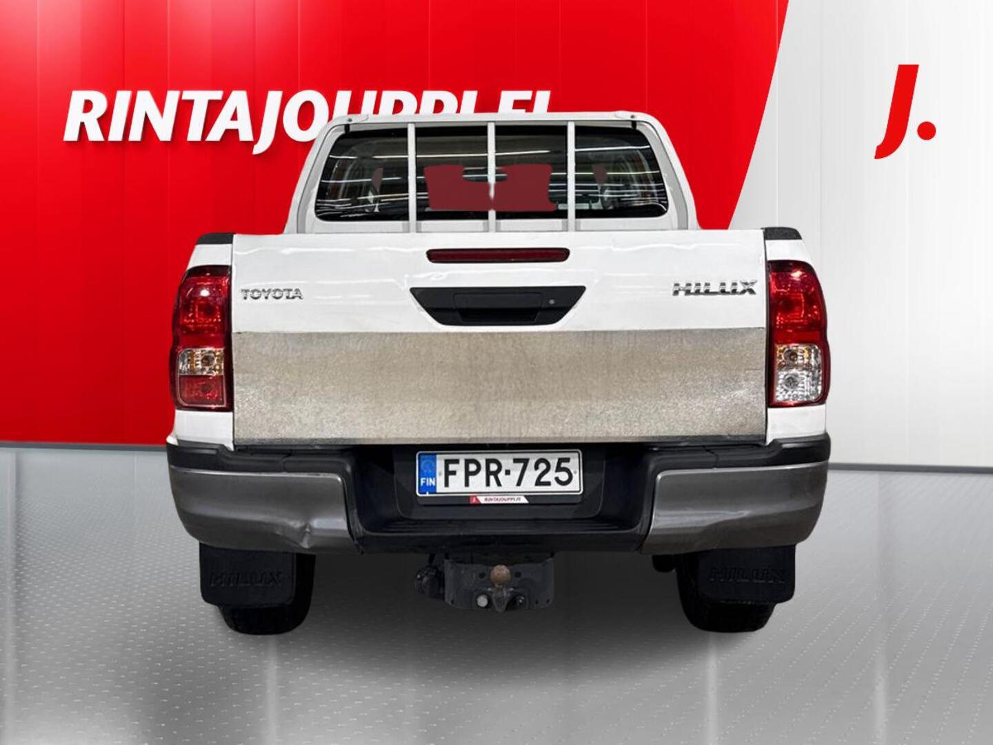 TOYOTA Hilux 5