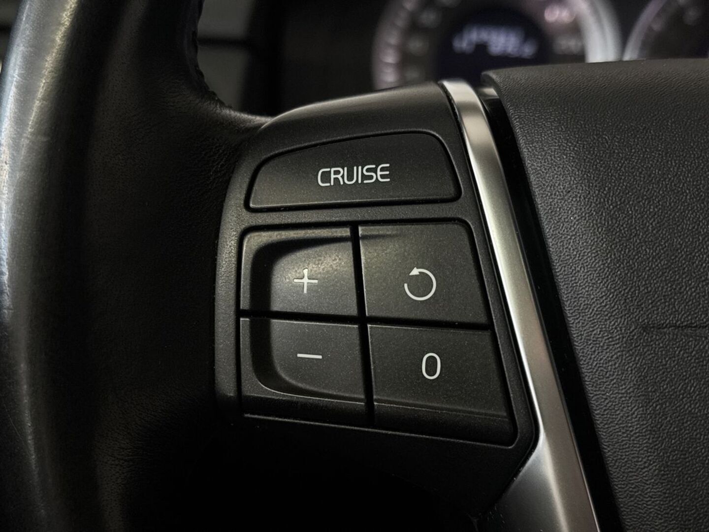 VOLVO XC70 2012