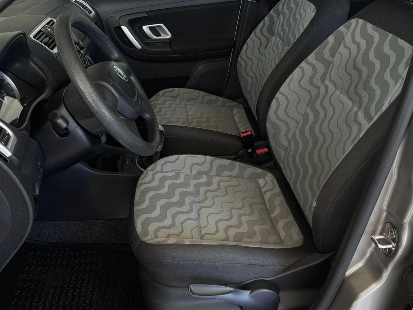 SKODA Fabia 2009
