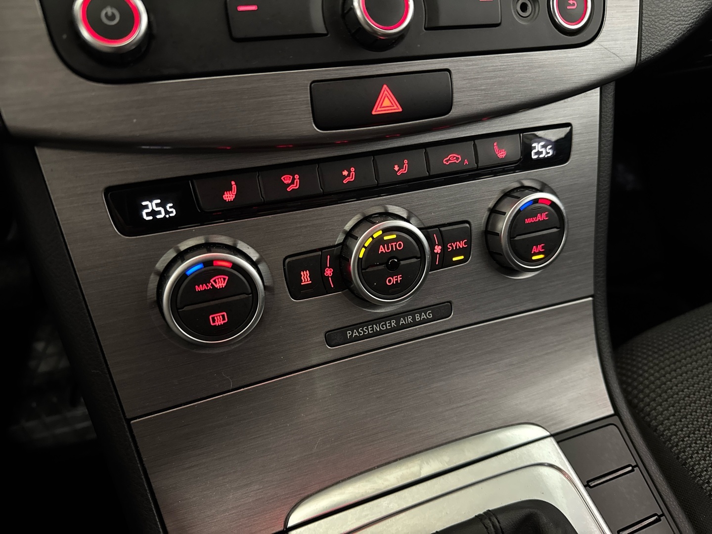 VOLKSWAGEN Passat 2013