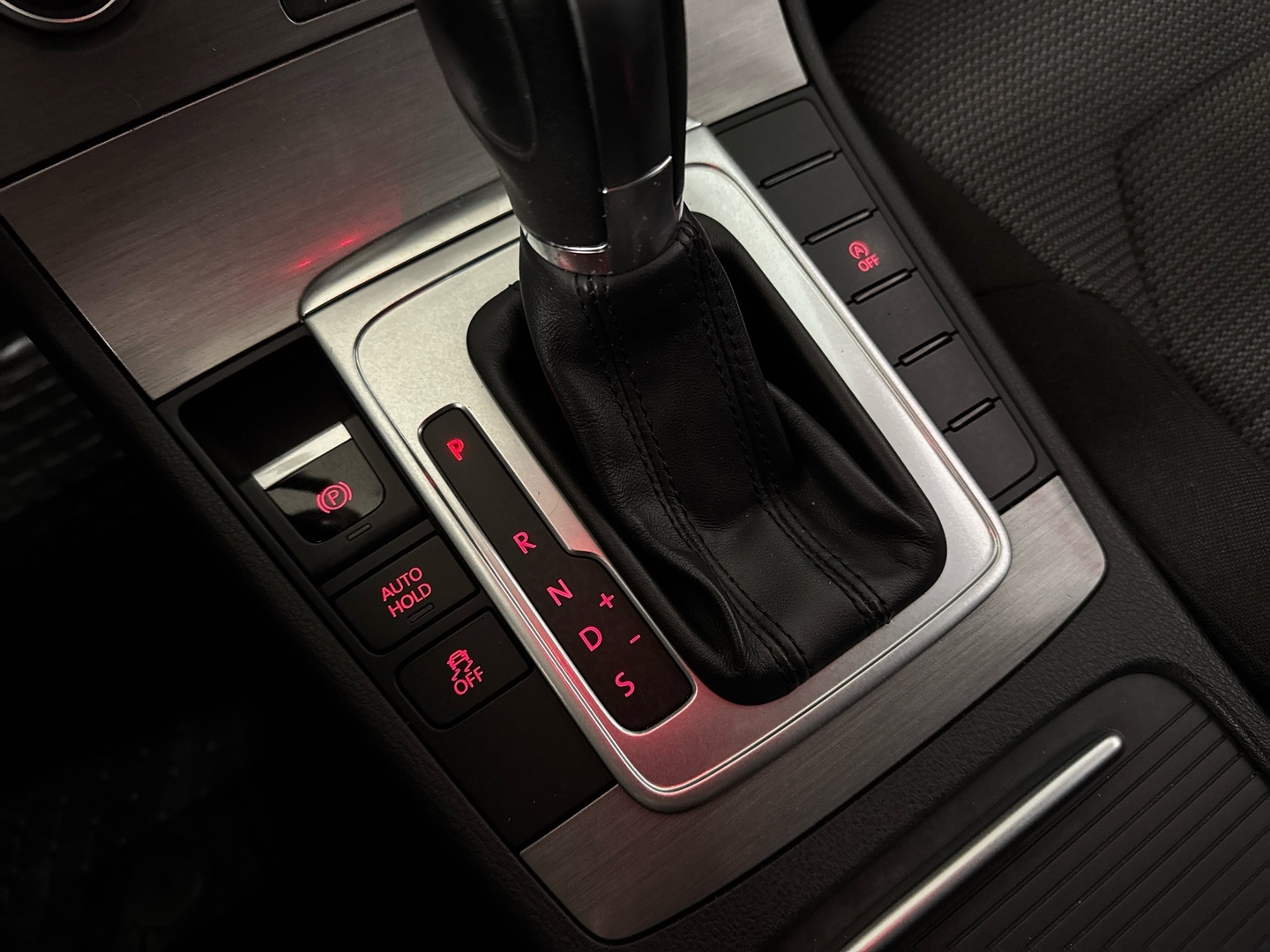 VOLKSWAGEN Passat 2013