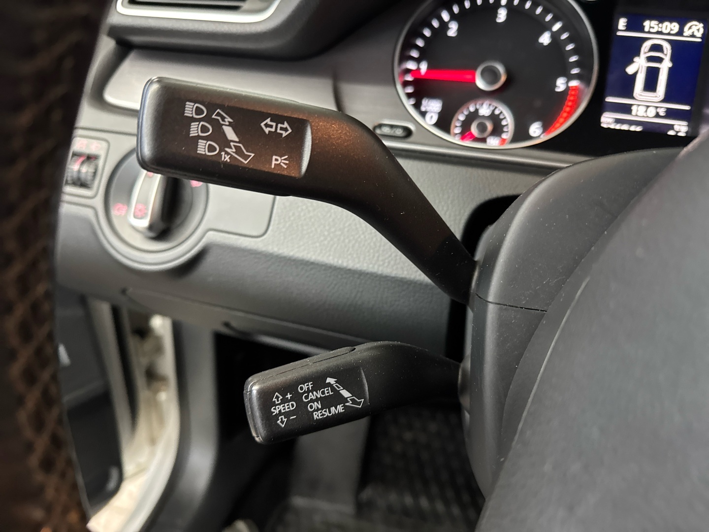 VOLKSWAGEN Passat 2013