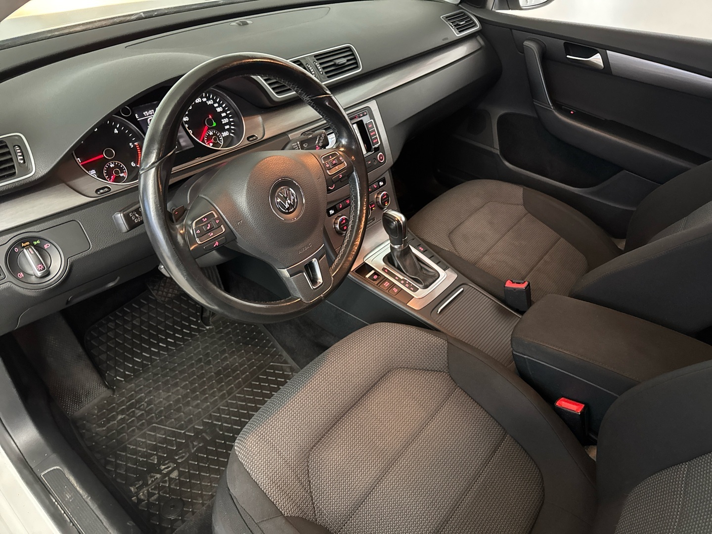 VOLKSWAGEN Passat 2013