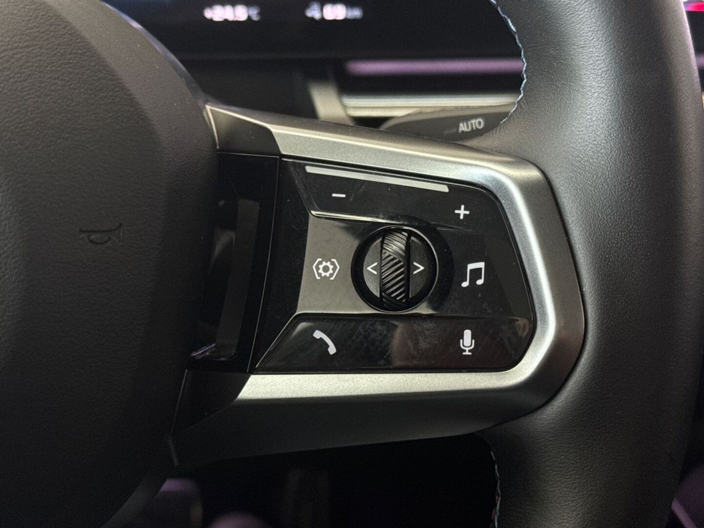 BMW i5 2023