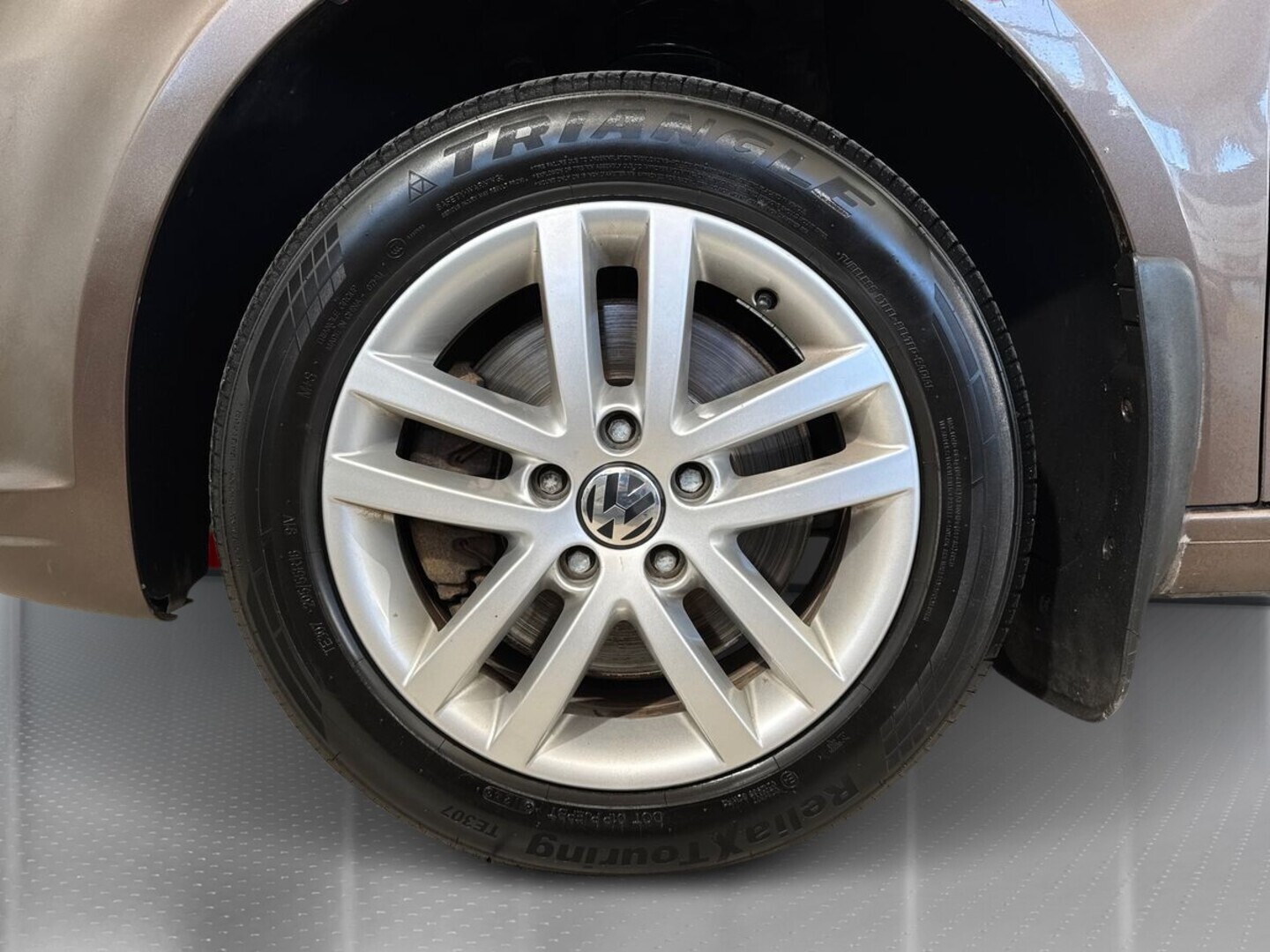 VOLKSWAGEN Caddy Maxi 2011