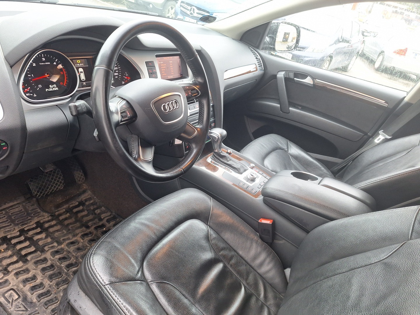 AUDI Q7 2011