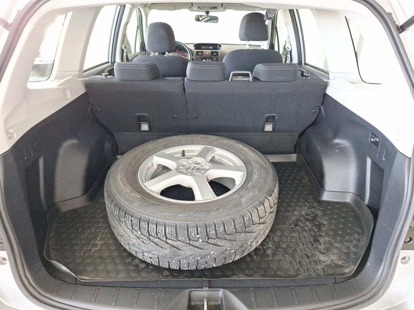 SUBARU Forester 2013