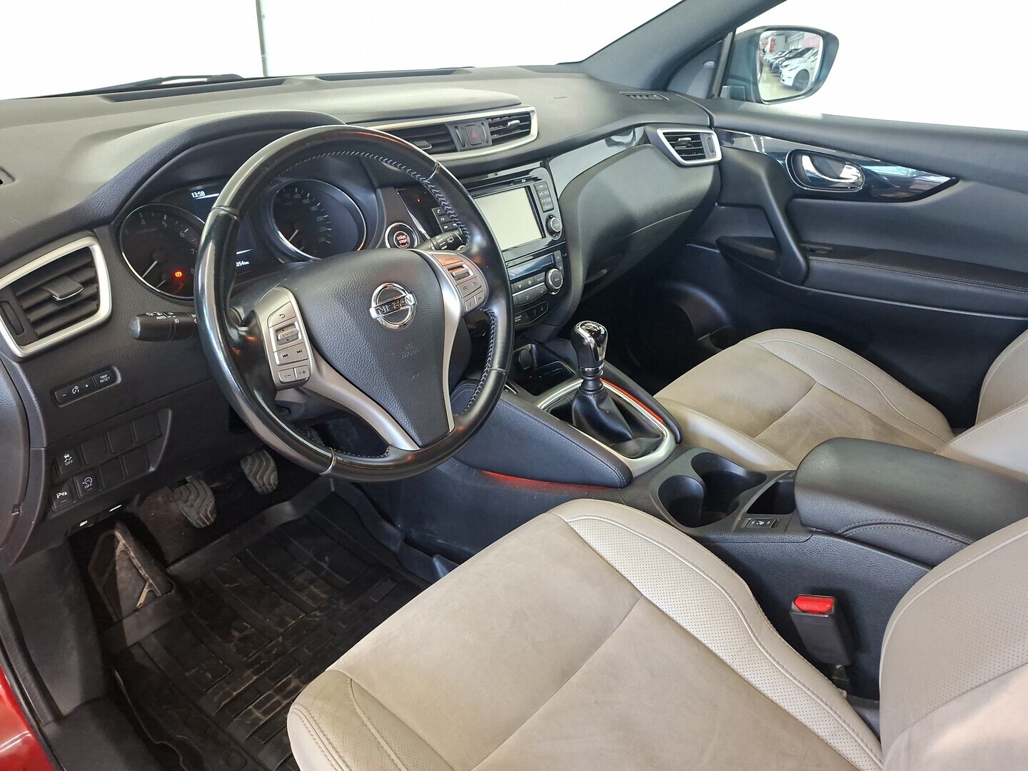 NISSAN Qashqai 2014