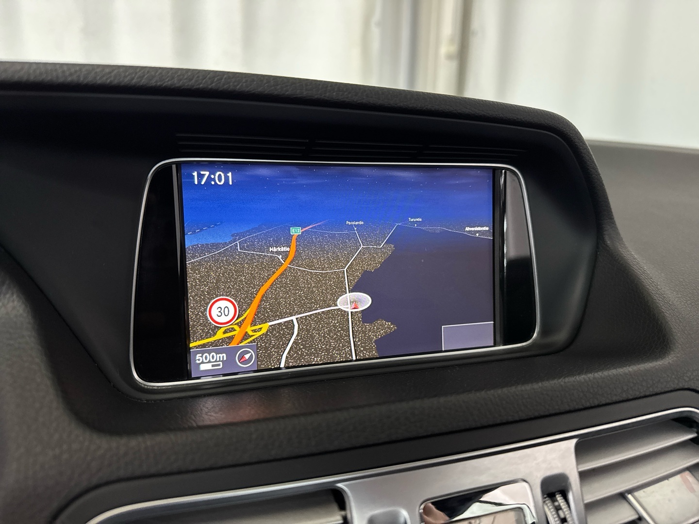 MERCEDES-BENZ E 2013