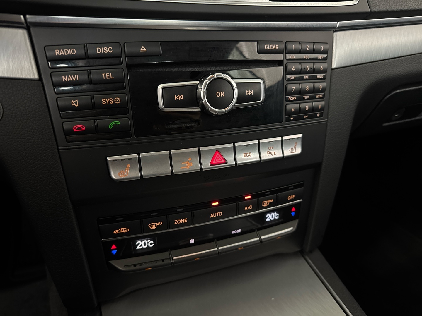 MERCEDES-BENZ E 2013