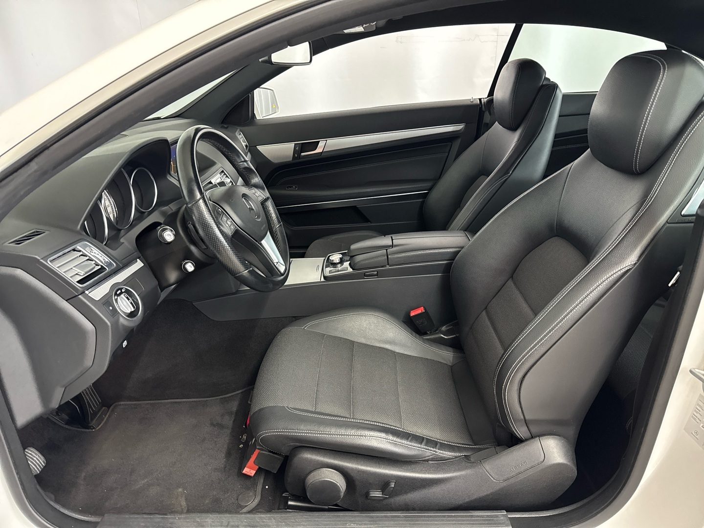 MERCEDES-BENZ E 2013