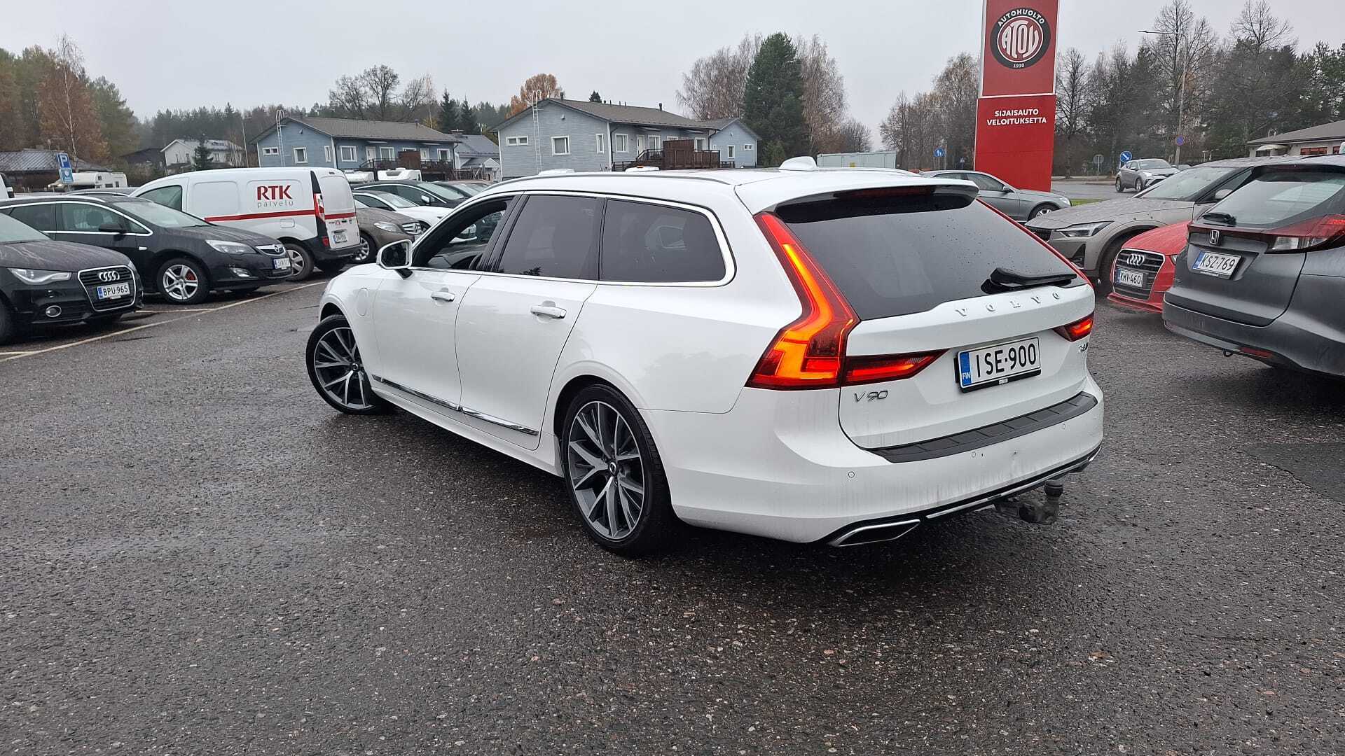 VOLVO V90 2020