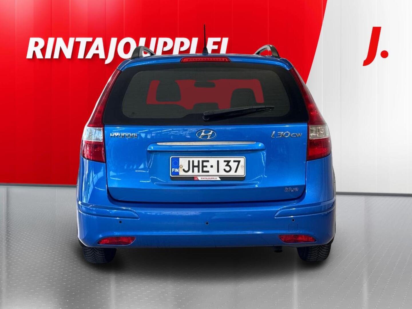 HYUNDAI i30 2010