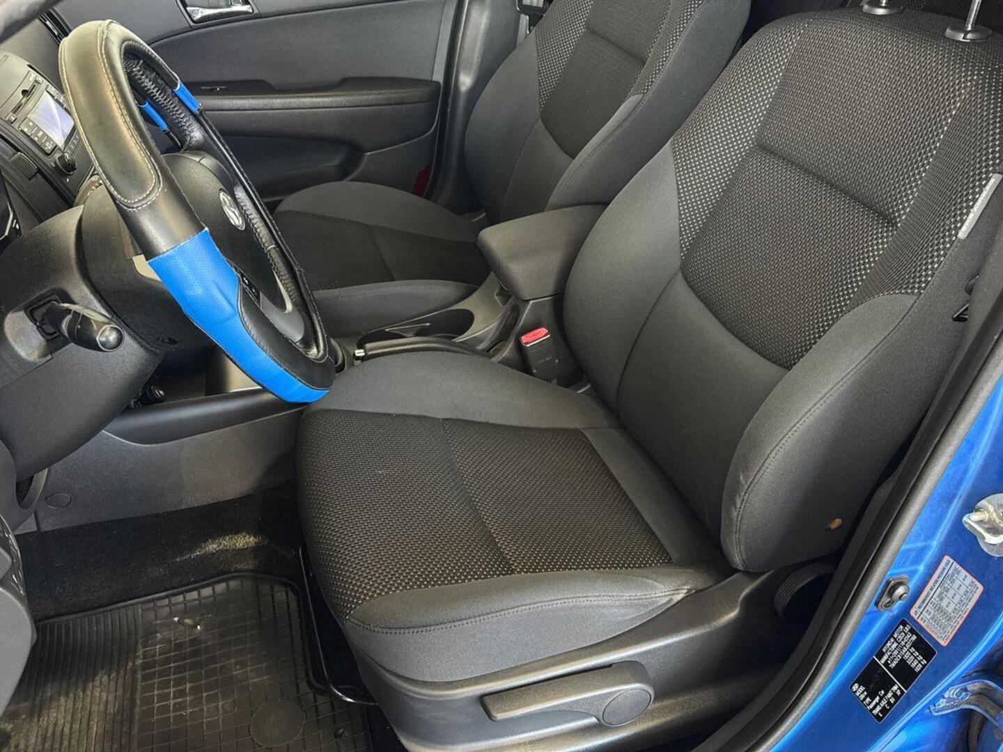 HYUNDAI i30 2010