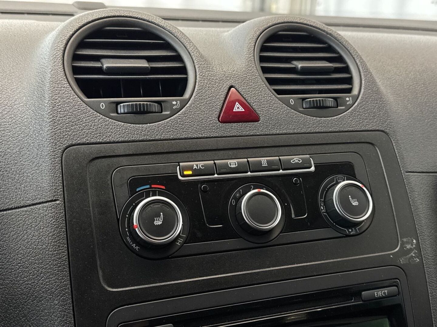 VOLKSWAGEN Caddy 2015
