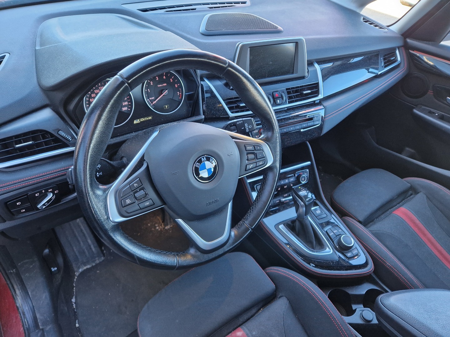 BMW 225 2017