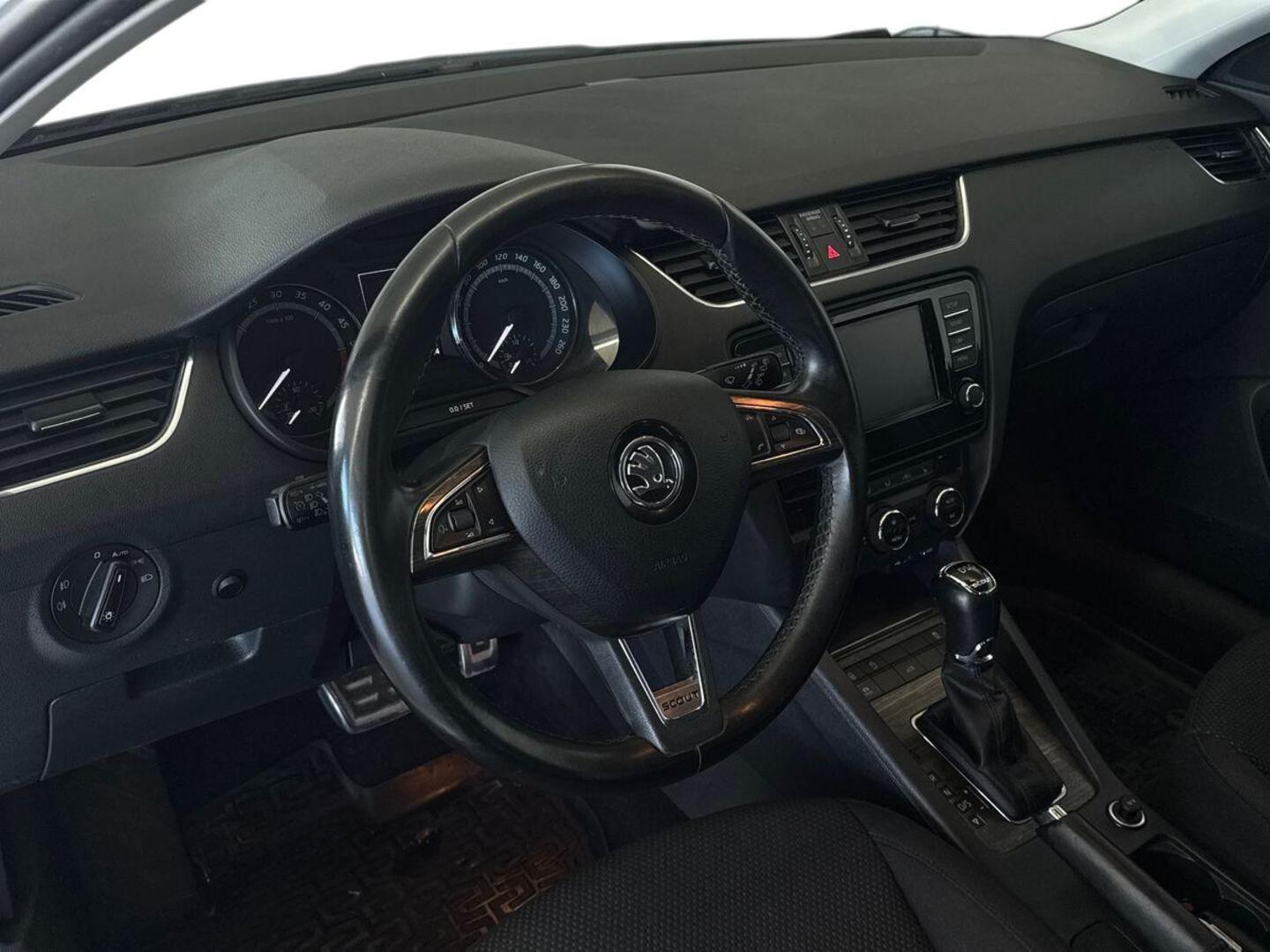 SKODA Octavia 2016