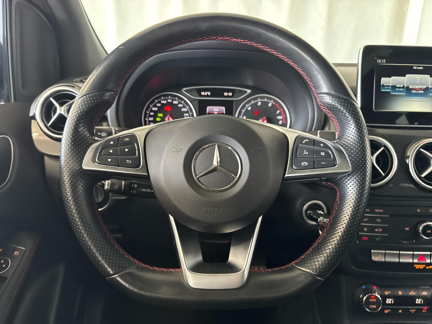 MERCEDES-BENZ B 2016