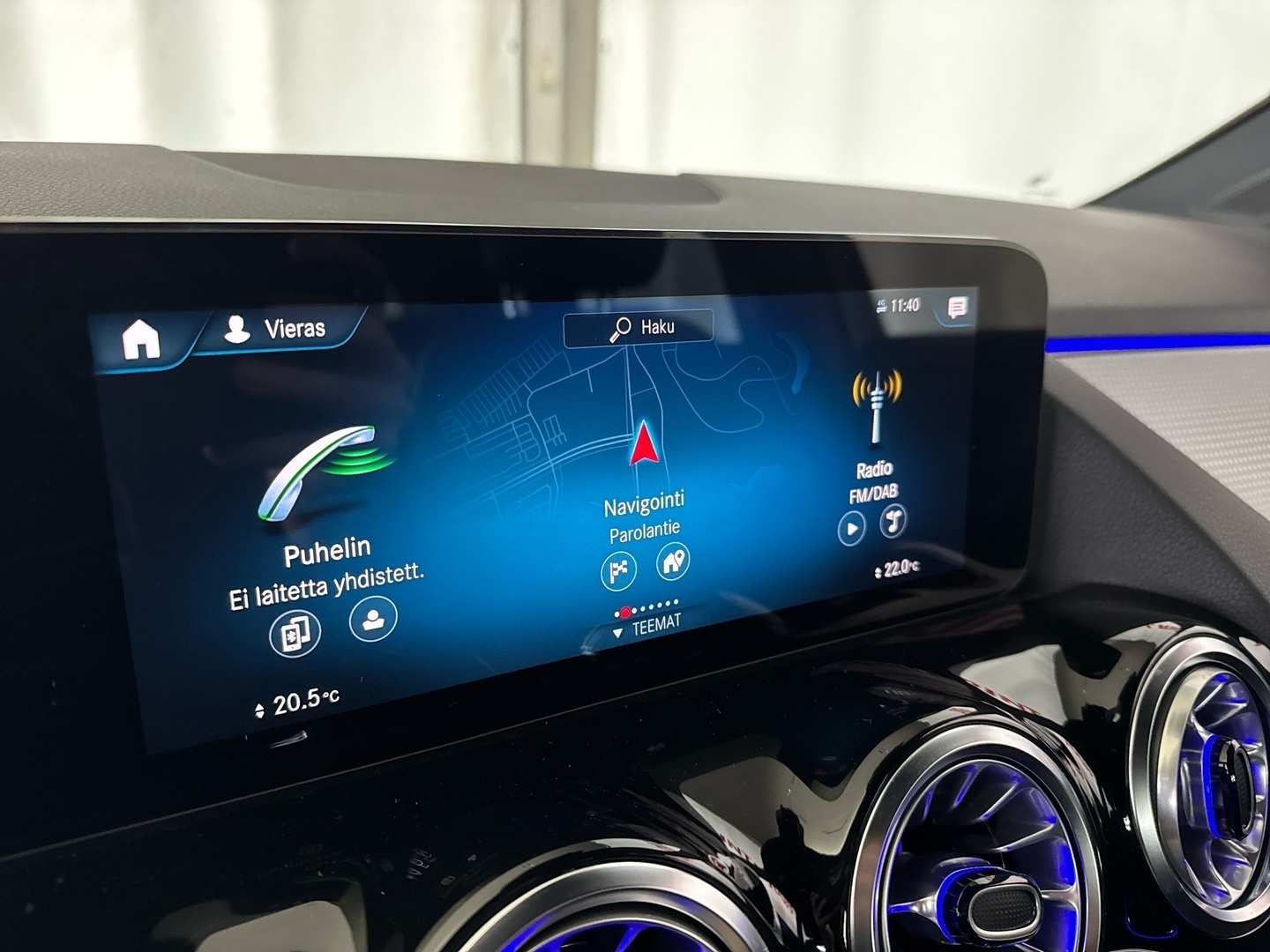 MERCEDES-BENZ EQA 2021