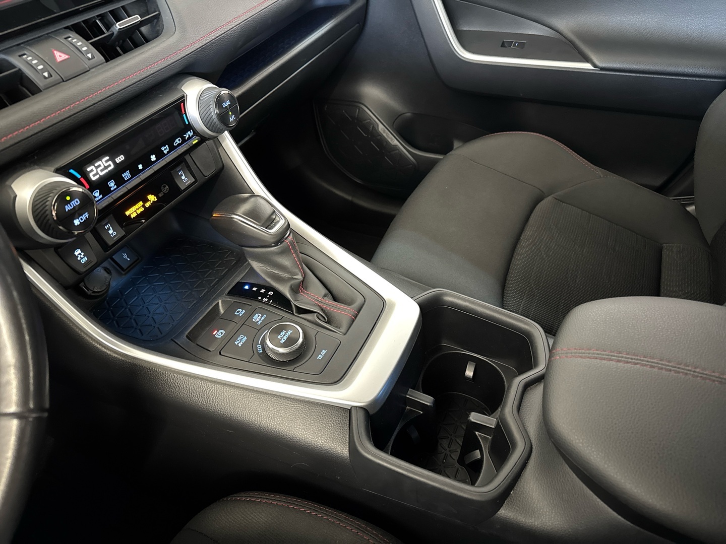 TOYOTA RAV4 Plug-in 2022