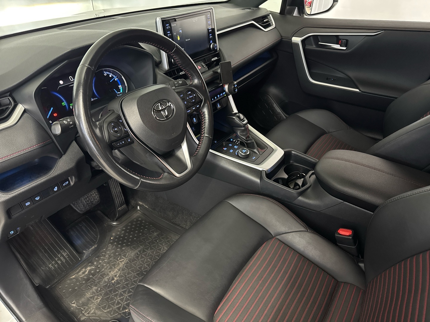 TOYOTA RAV4 Plug-in 2021