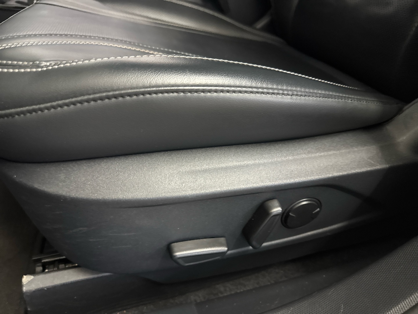 FORD Mustang Mach-E 2021