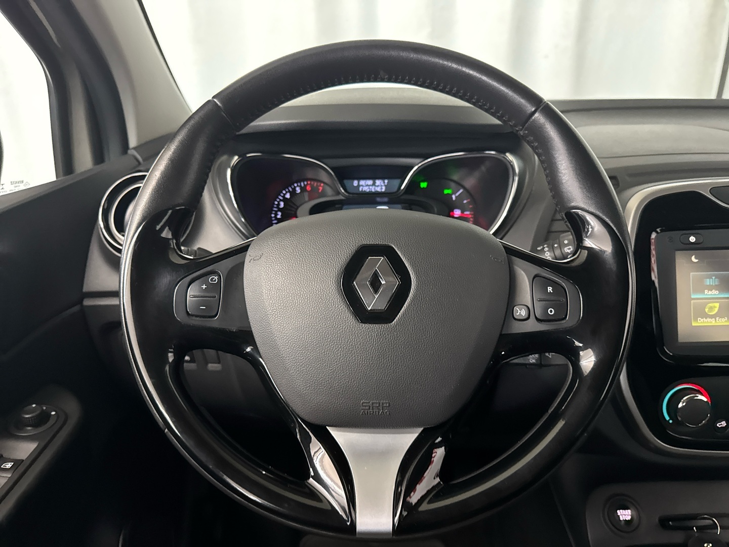 RENAULT Captur 2016