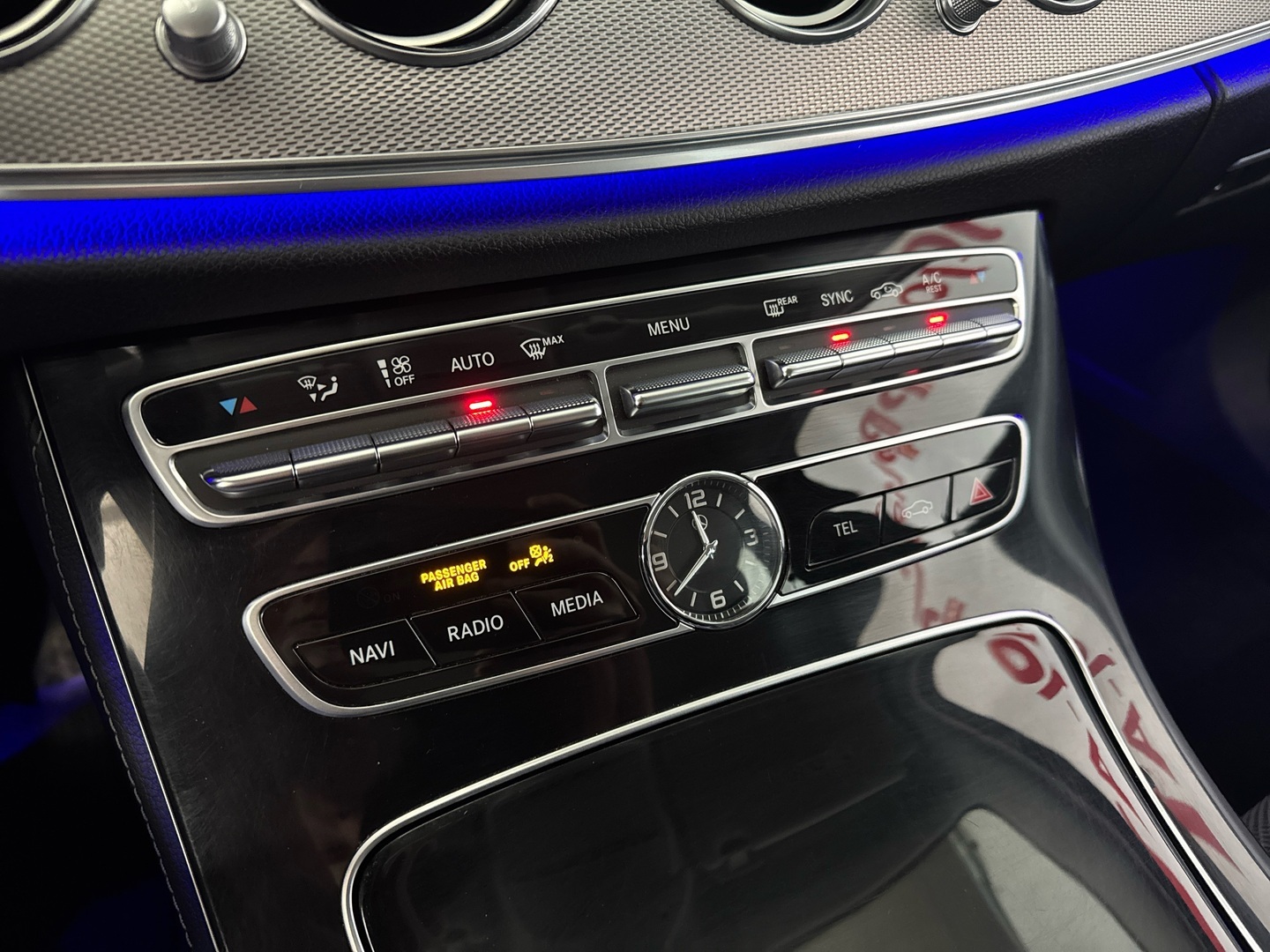 MERCEDES-BENZ E 2017