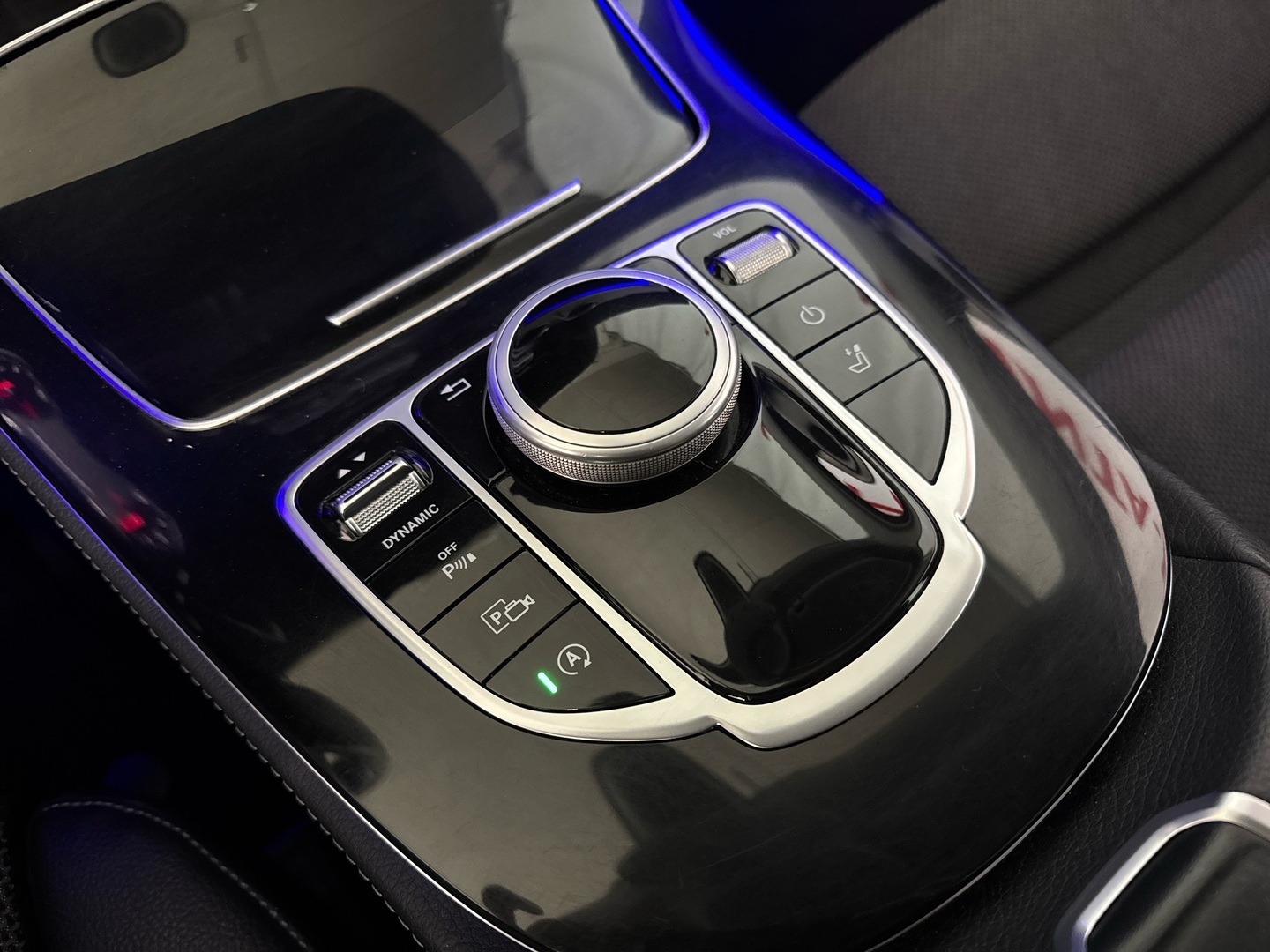 MERCEDES-BENZ E 2017