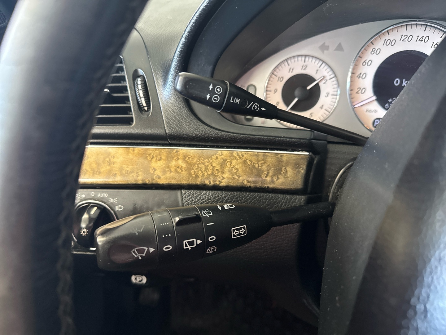 MERCEDES-BENZ E 2007