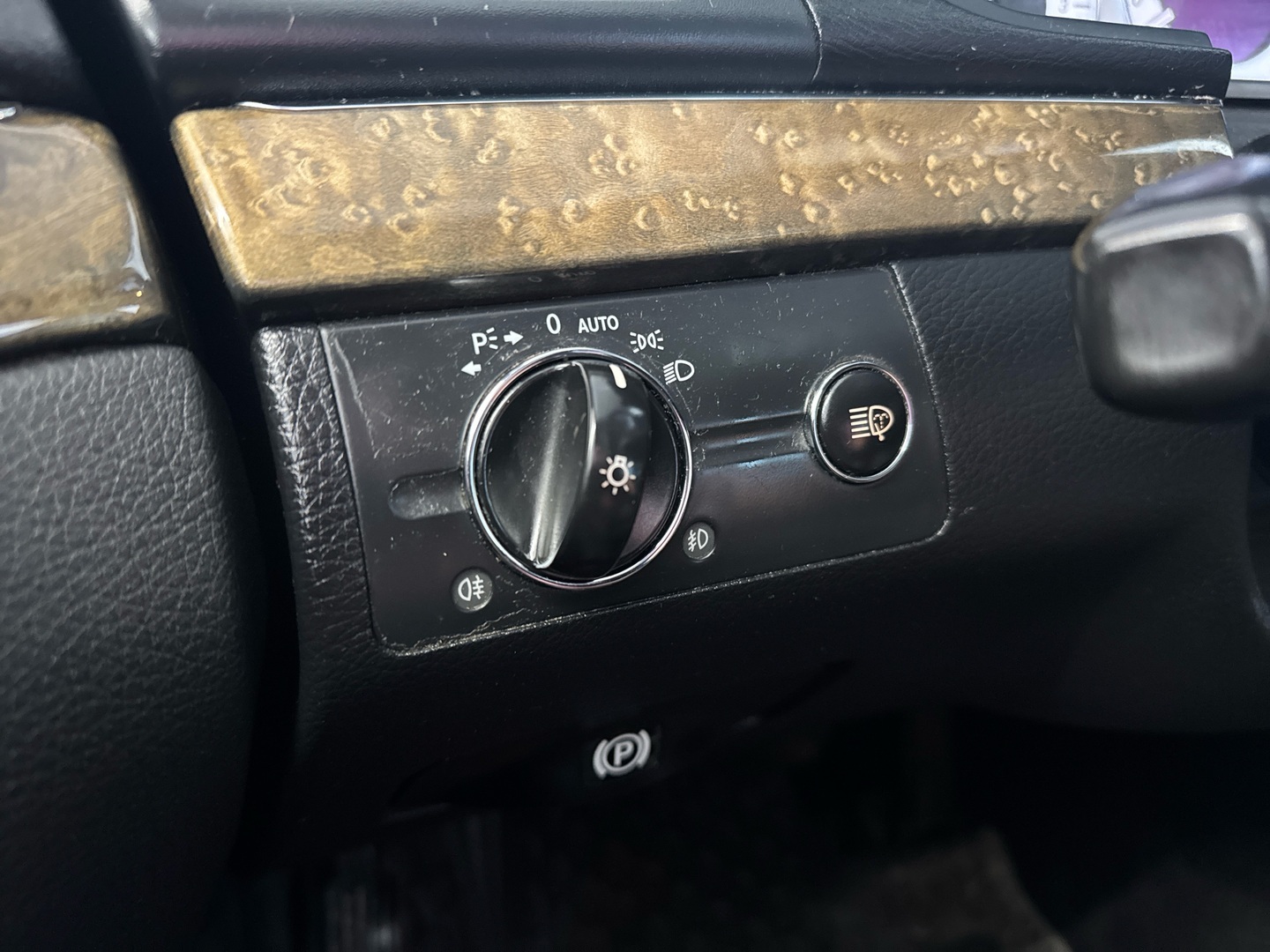 MERCEDES-BENZ E 2007