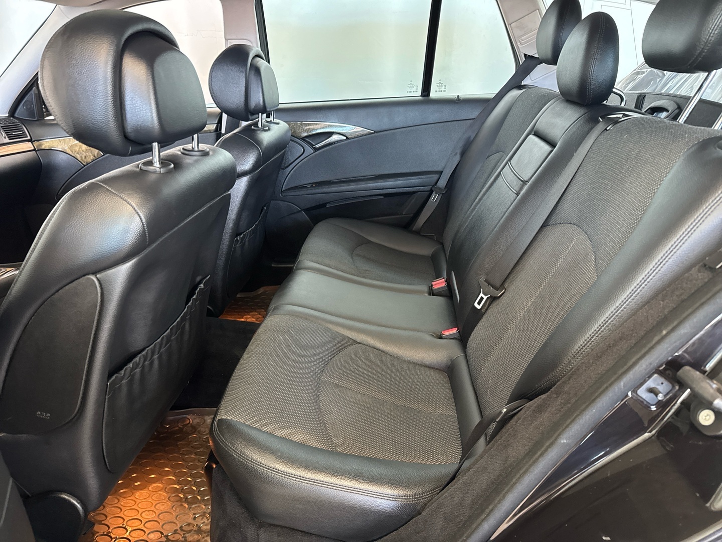 MERCEDES-BENZ E 2007