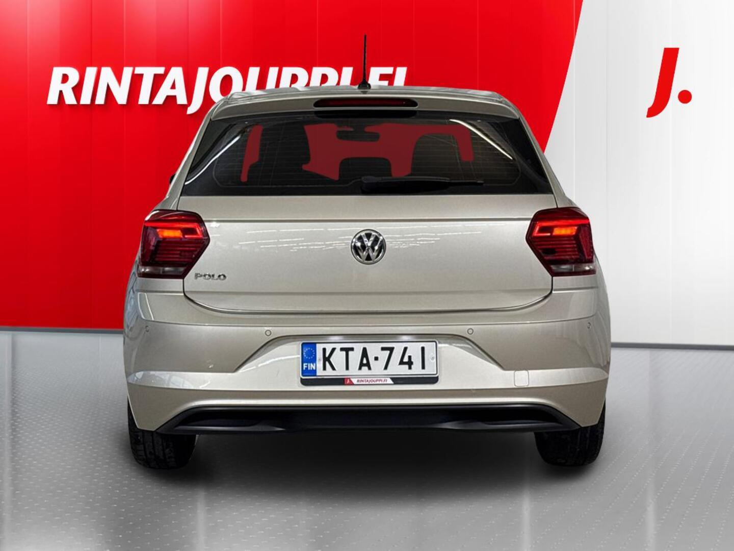 VOLKSWAGEN Polo 5